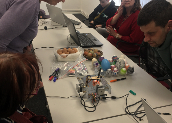 Mezigenerační velikonoční tvoření v Tékáčku