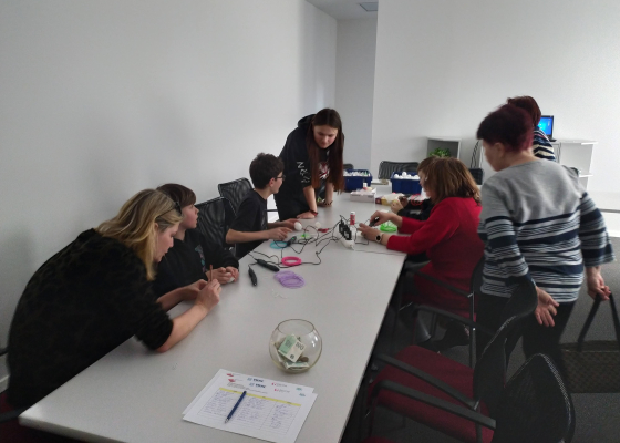 Mezigenerační velikonoční tvoření v Tékáčku