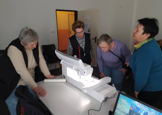 Mezigenerační velikonoční tvoření v Tékáčku