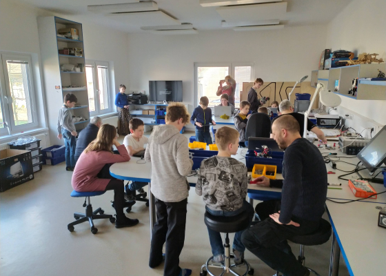 Mezigenerační velikonoční tvoření v Tékáčku