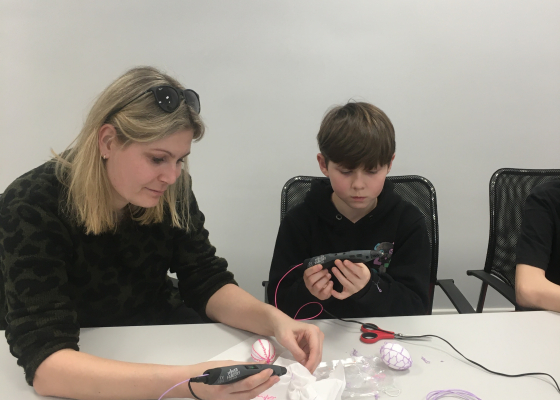 Mezigenerační velikonoční tvoření v Tékáčku